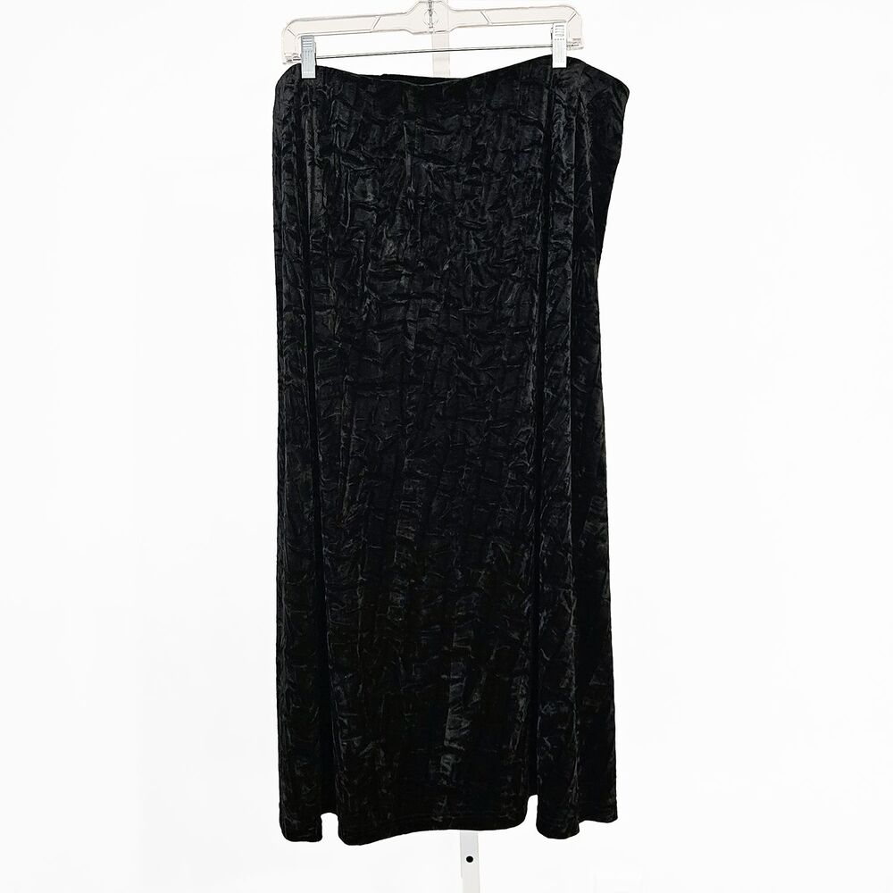 Bechmal II  1X  Black Crushed Velvet Maxi Skirt